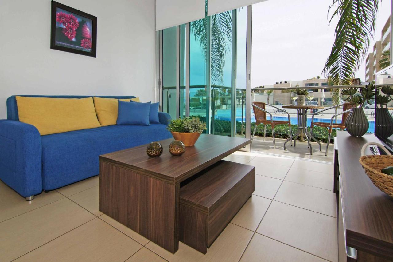 Diana - Coralli Beachfront Apartment Protaras Dış mekan fotoğraf