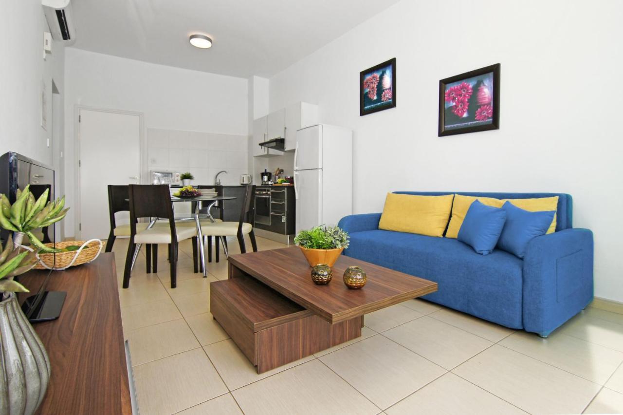 Diana - Coralli Beachfront Apartment Protaras Dış mekan fotoğraf