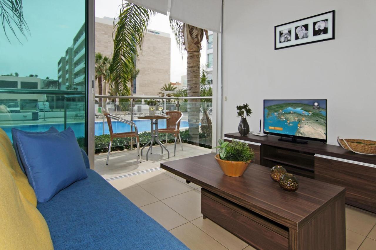 Diana - Coralli Beachfront Apartment Protaras Dış mekan fotoğraf