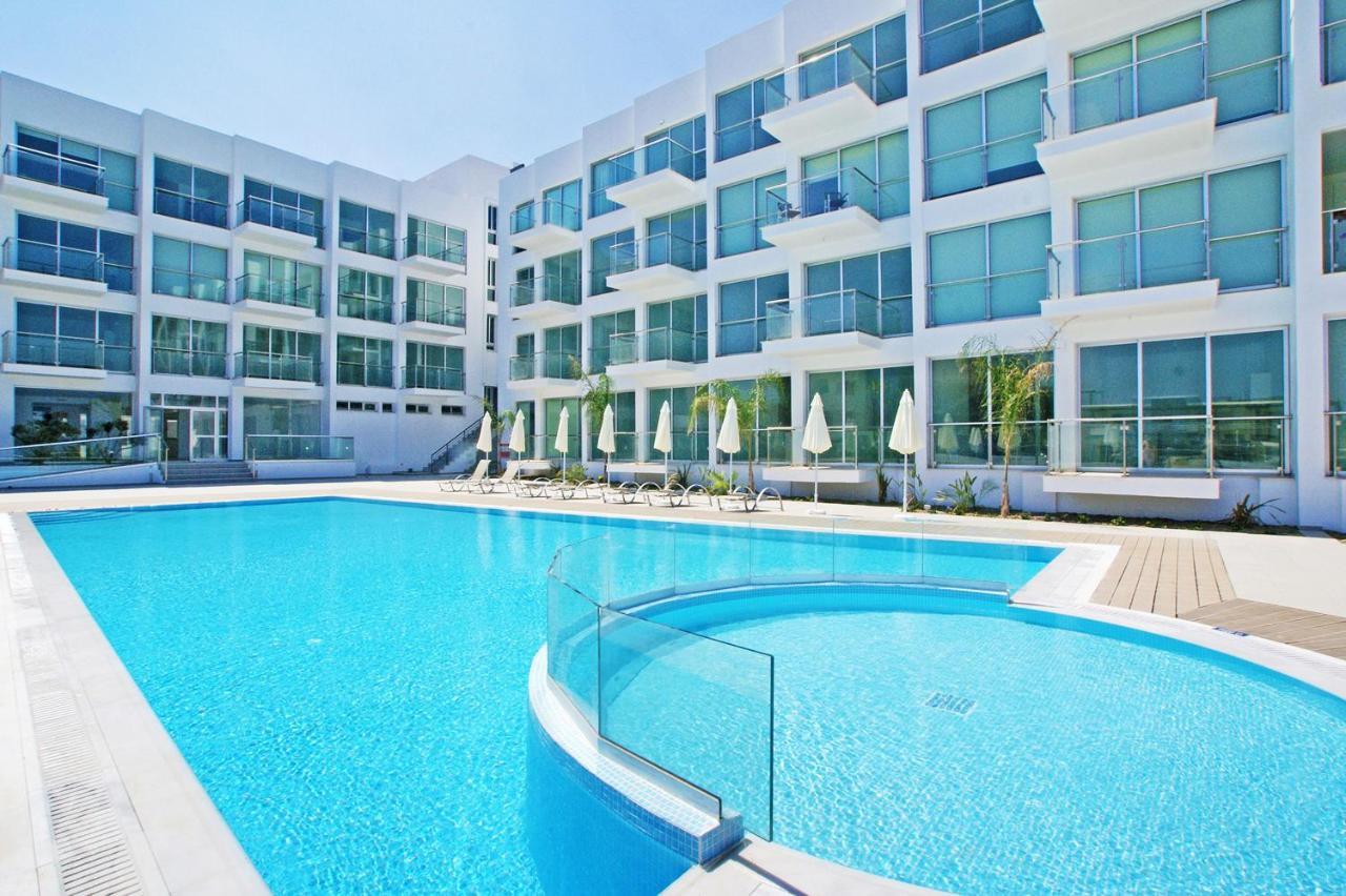 Diana - Coralli Beachfront Apartment Protaras Dış mekan fotoğraf