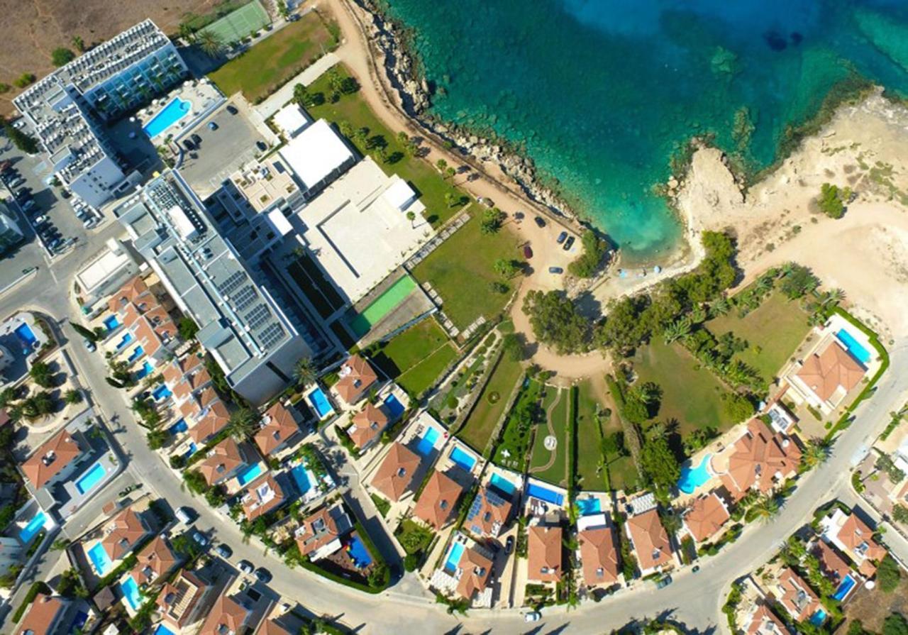 Diana - Coralli Beachfront Apartment Protaras Dış mekan fotoğraf